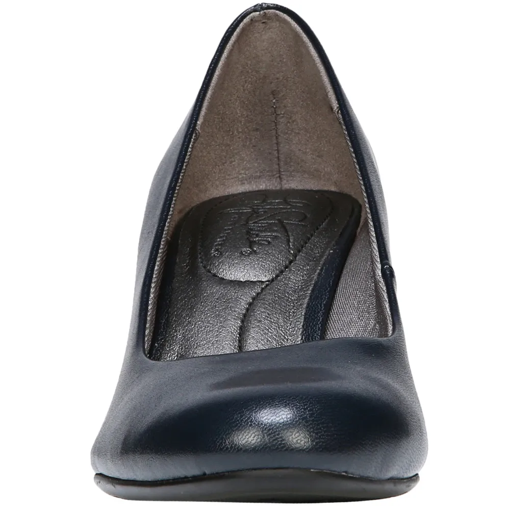 Parigi Round Toe Pumps